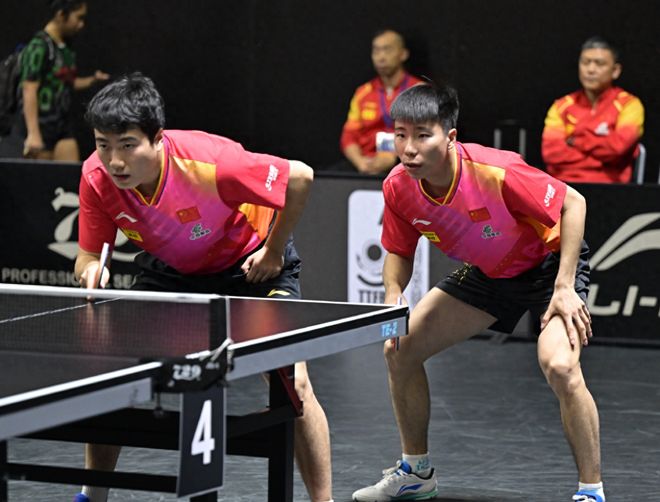 把梅赛德斯 把梅赛德斯