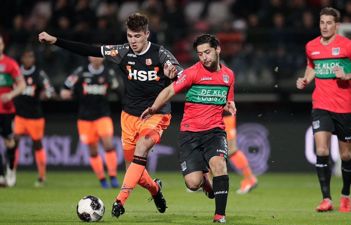 校准谁在何 校准谁在何